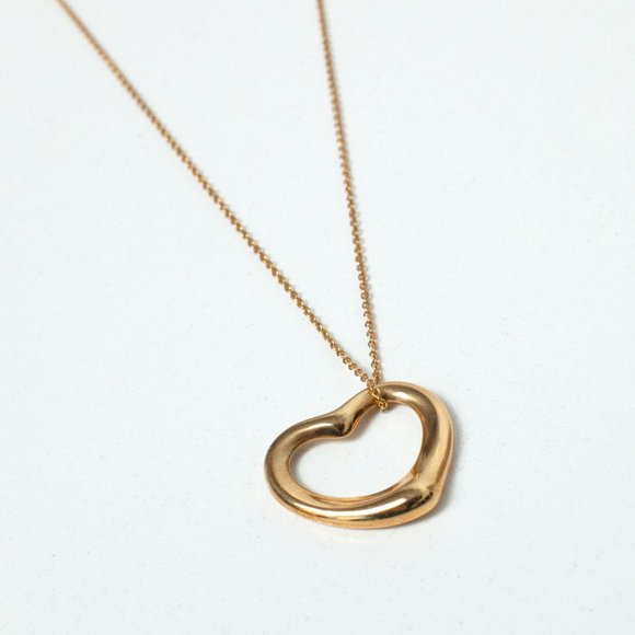 Vintage Tiffany & Co. Large Gold Heart Pendant Necklace - Picture 9 of 9